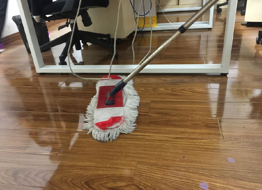 玄武区木地板保洁案例